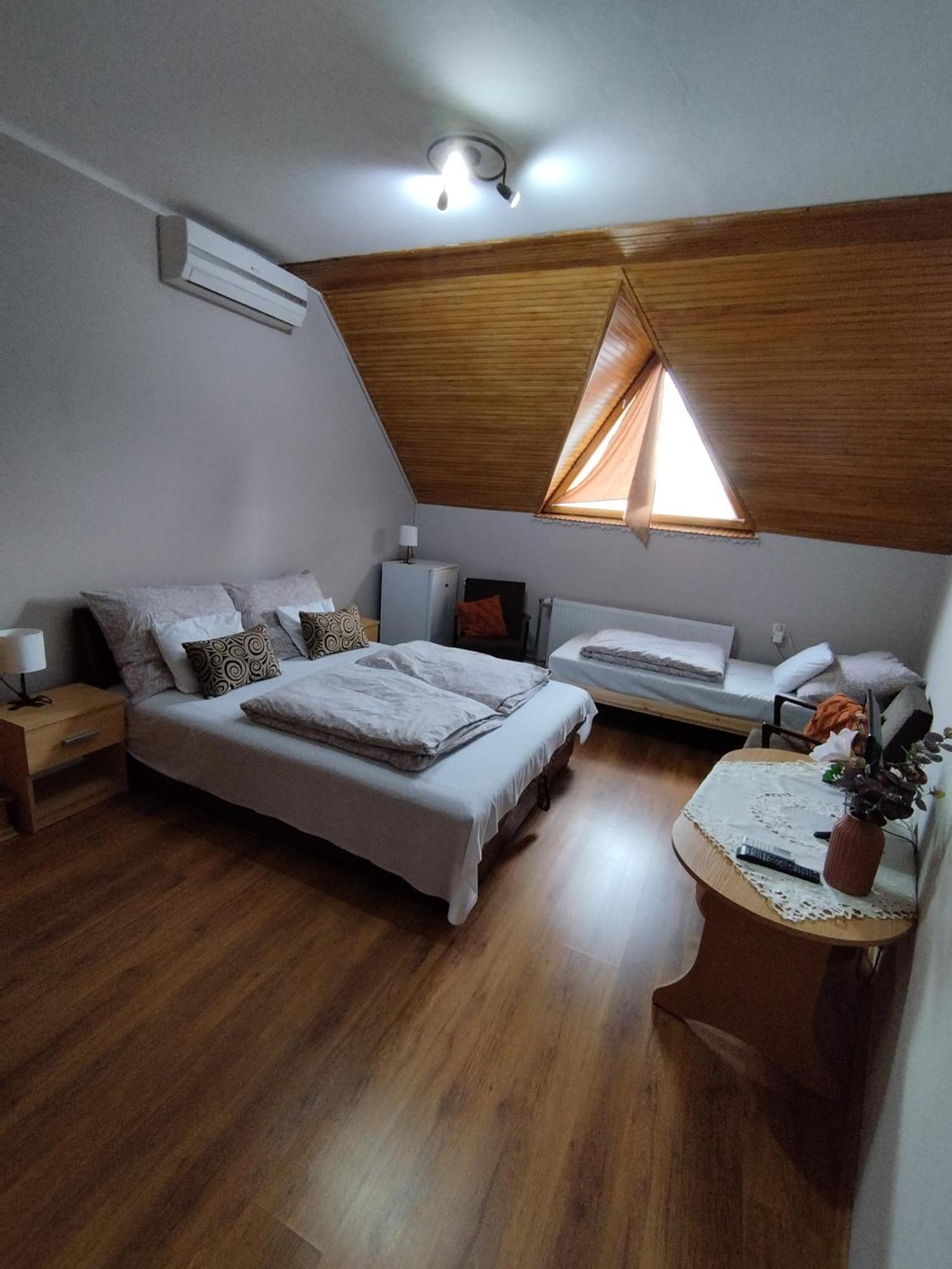 Luna Apartman Gyula Dış mekan fotoğraf